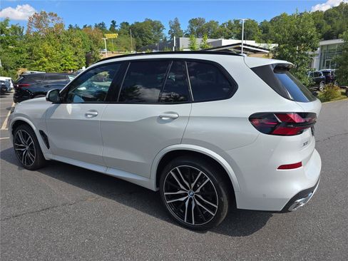 New 2026 BMW X5 xDrive40i w/ M Sport Package AWD/4WD image 5