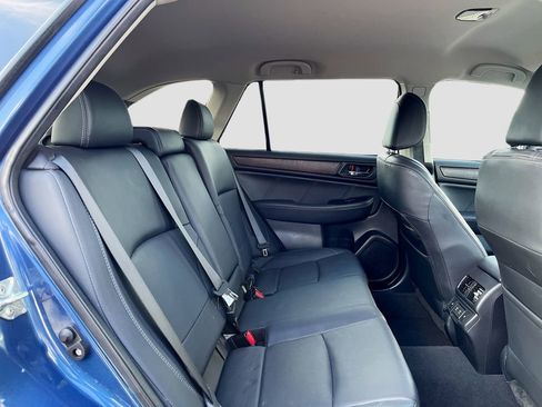 Used 2019 Subaru Outback 3.6R Limited AWD/4WD image 28