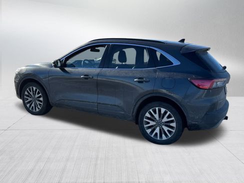 Used 2020 Ford Escape Titanium image 7