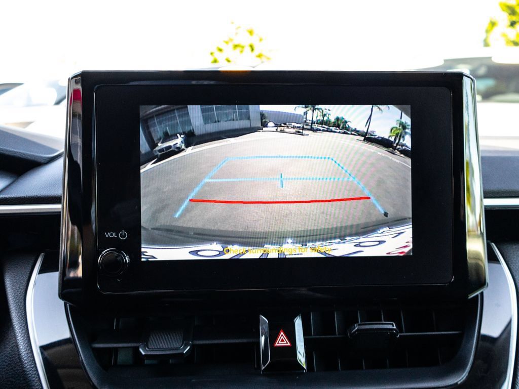 Used 2024 Toyota Corolla LE FWD image 27