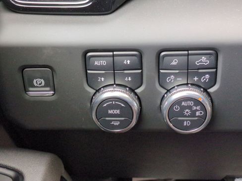 New 2025 GMC Sierra 1500 AT4 w/ AT4 Premium Package image 19