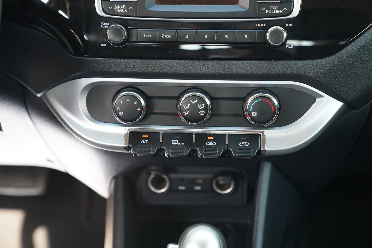 Used 2017 Kia Rio LX w/ Power Package FWD image 28