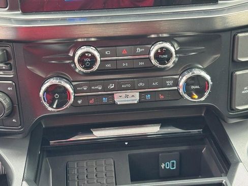 New 2025 Ford F350 Lariat w/ Black Appearance Package image 17