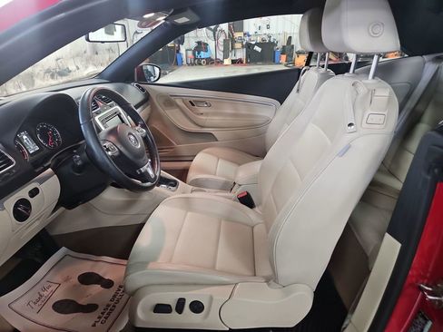 Used 2013 Volkswagen Eos Komfort image 10