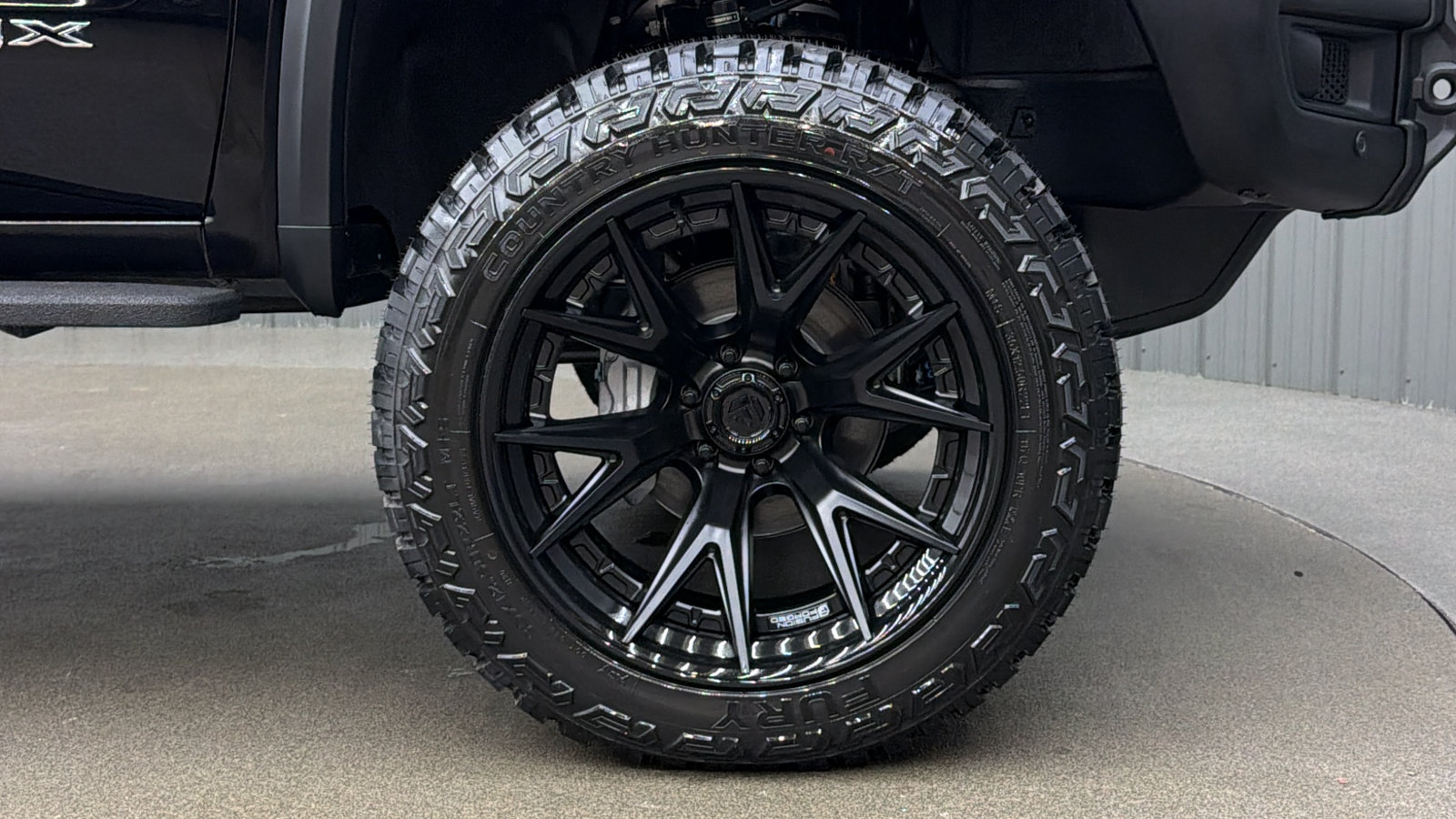 Used 2026 GMC Sierra 1500 AT4X AWD/4WD image 9
