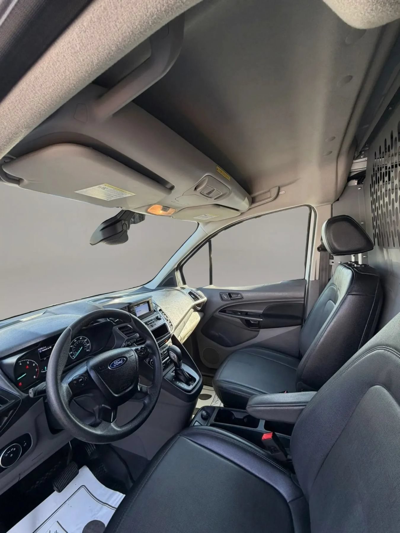 Used 2022 Ford Transit Connect XL FWD image 17