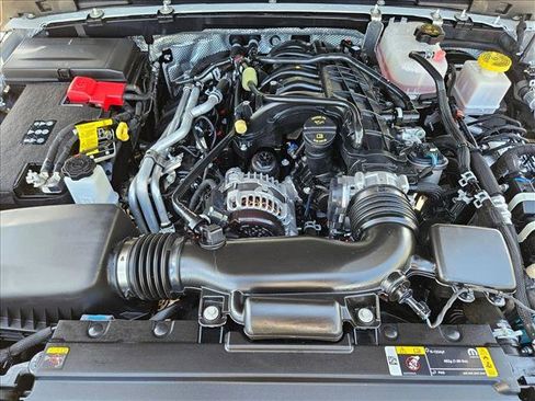 Used 2025 Jeep Gladiator Mojave w/ Convenience Group image 20