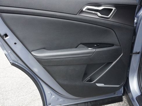 Used 2023 Kia Sportage EX image 22