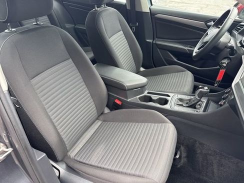 Used 2024 Volkswagen Jetta S image 27