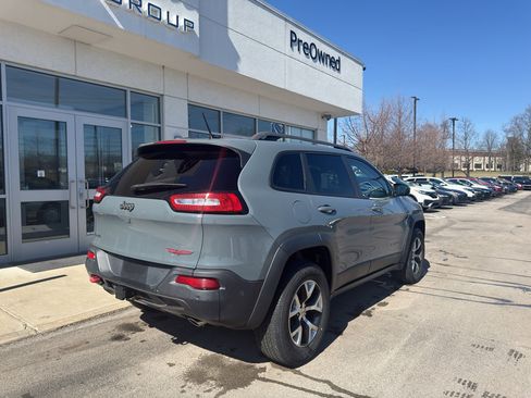Used 2014 Jeep Cherokee Trailhawk w/ Technology Group image 3
