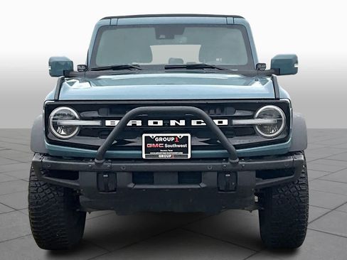 Used 2022 Ford Bronco Outer Banks w/ Sasquatch Package image 3