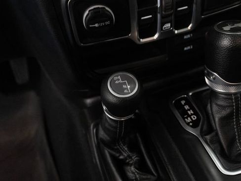 Used 2024 Jeep Wrangler Unlimited Sport AWD/4WD image 9