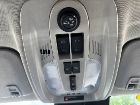Used 2016 GMC Terrain SLT w/ Open Road Package FWD image 30