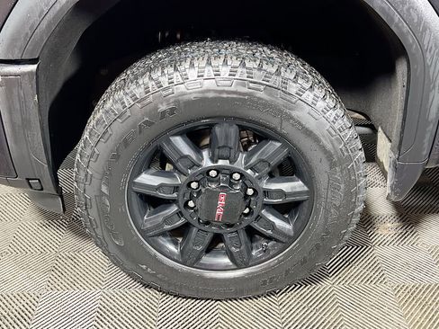 Used 2024 GMC Sierra 3500 AT4 w/ AT4 Premium Plus Package image 26