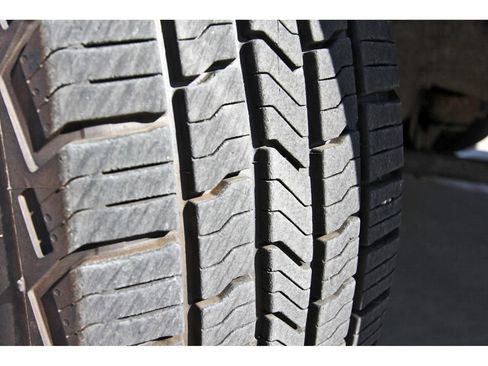 Used 2024 Chevrolet Silverado 2500 LT image 29