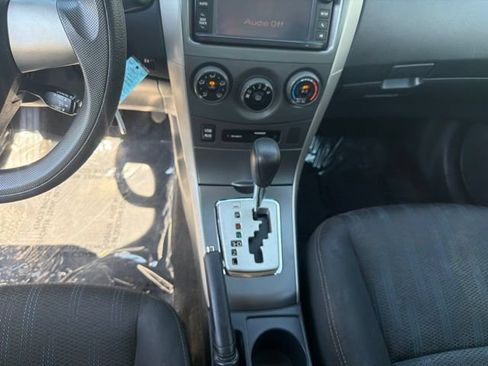 Used 2013 Toyota Corolla S FWD image 13