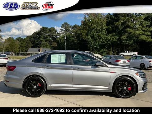 Used 2021 Volkswagen Jetta GLI Autobahn image 8