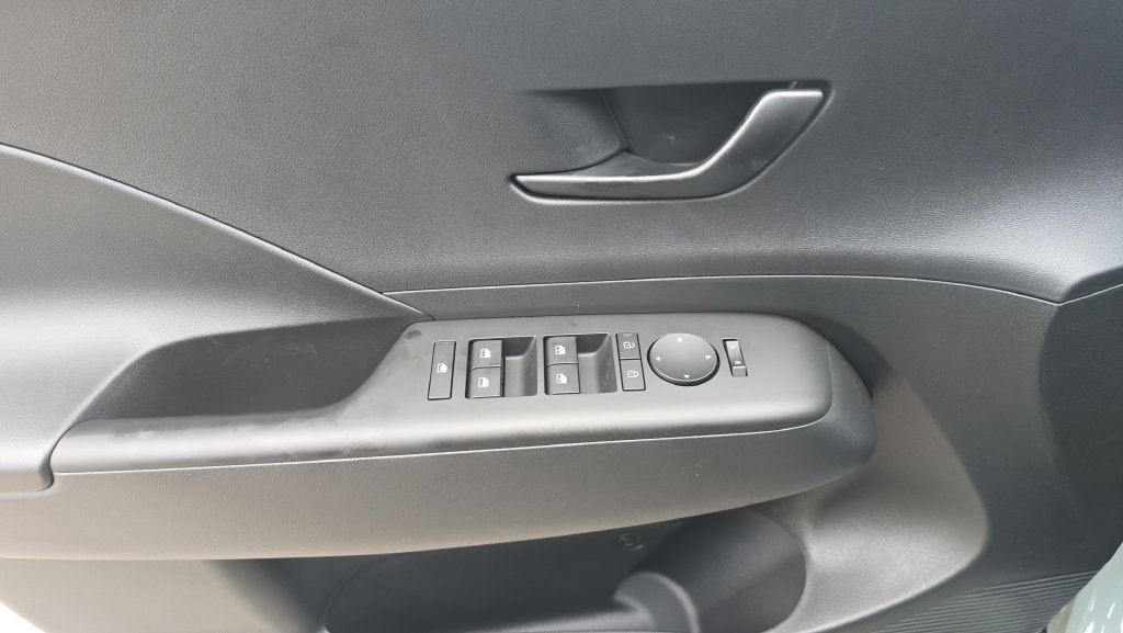 New 2027 Hyundai Kona SEL Sport FWD image 16