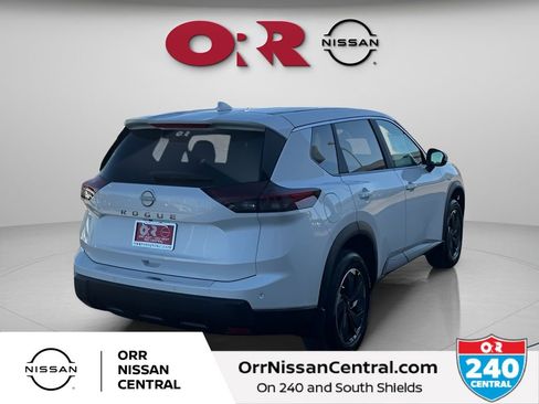 New 2026 Nissan Rogue SV FWD image 5