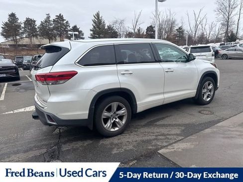 Used 2019 Toyota Highlander Limited image 3