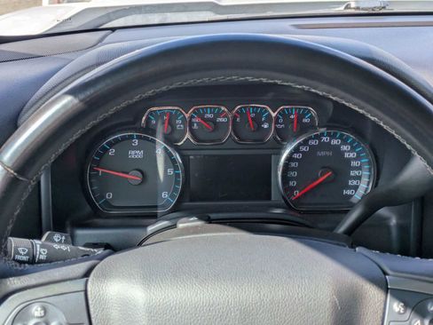 Used 2019 Chevrolet Silverado 1500 LT AWD/4WD image 32