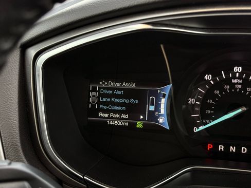 Used 2018 Ford Fusion SE w/ Equipment Group 602A FWD image 32