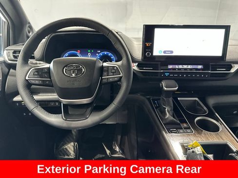 Certified 2025 Toyota Sienna Platinum AWD/4WD image 10
