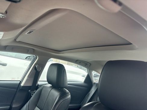 Used 2016 Toyota Avalon XLE Premium image 8