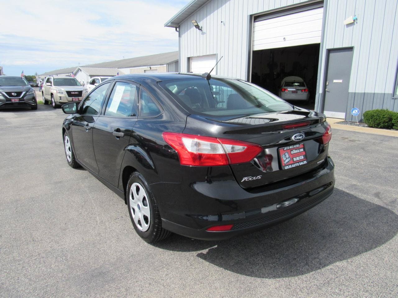 Used 2014 Ford Focus S FWD image 4