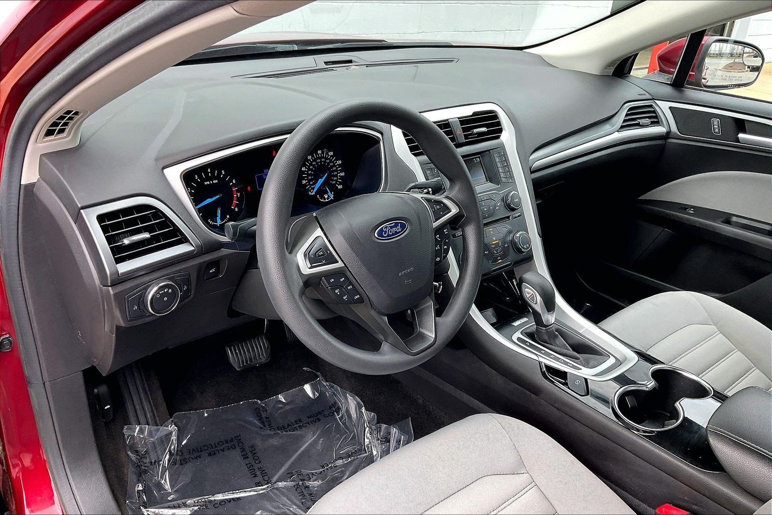 Used 2015 Ford Fusion S FWD image 18