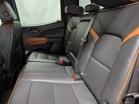Used 2024 GMC Canyon AT4 w/ AT4 Premium Package AWD/4WD image 13