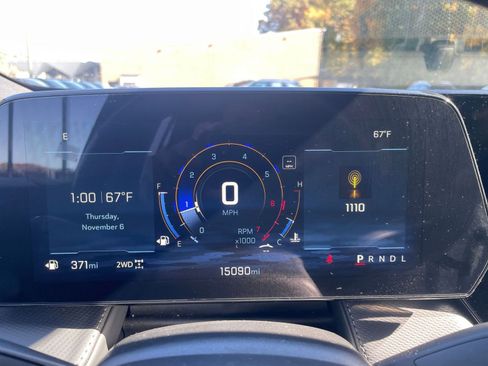 Used 2025 Chevrolet Equinox LT image 36