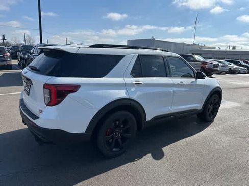 Used 2020 Ford Explorer ST w/ ST Street Pack image 22