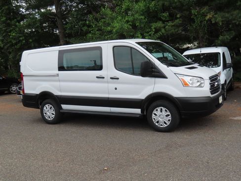 Used 2019 Ford Transit 250 130 Low Roof w/ Exterior Upgrade Package RWD image 18