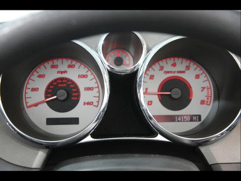 Used 2008 Pontiac Solstice Convertible w/ Preferred Package RWD image 9