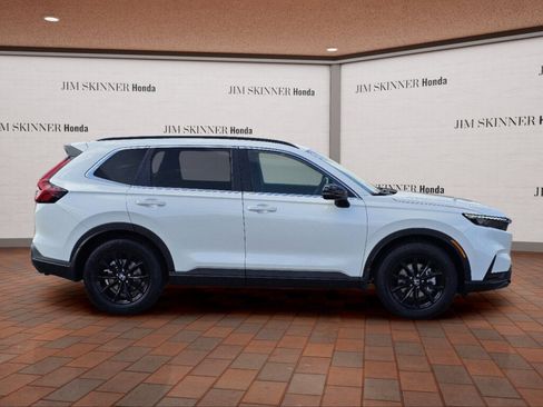 Certified 2025 Honda CR-V Sport image 6