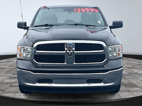 Used 2024 RAM 1500 Classic SLT image 3