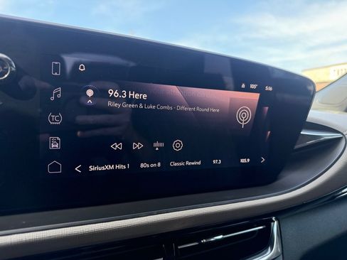 Used 2024 Buick Envista Avenir FWD image 31