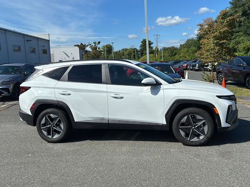 Certified 2025 Hyundai Tucson SEL AWD/4WD image 4