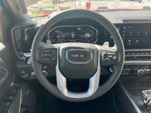 Used 2025 GMC Sierra 1500 Elevation w/ Elevation Premium Package AWD/4WD image 36