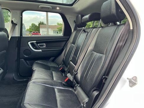 Used 2019 Land Rover Discovery Sport AWD/4WD image 27