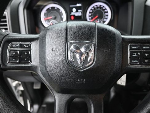 Used 2020 RAM 1500 Tradesman w/ Chrome Appearance Group image 9