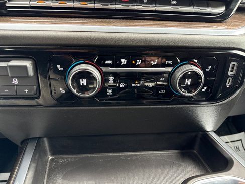 Used 2022 Chevrolet Silverado 1500 RST AWD/4WD image 26