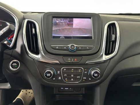 Used 2024 Chevrolet Equinox LT FWD image 22