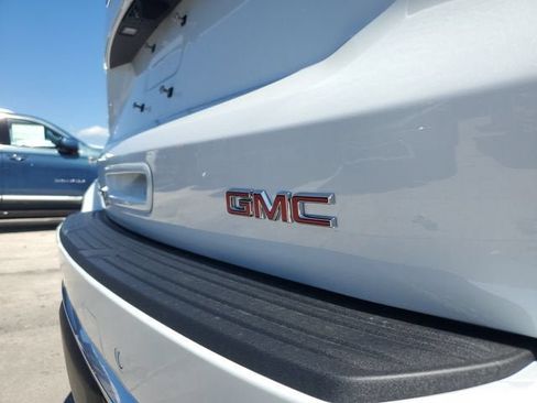 New 2026 GMC Yukon XL Denali RWD image 7