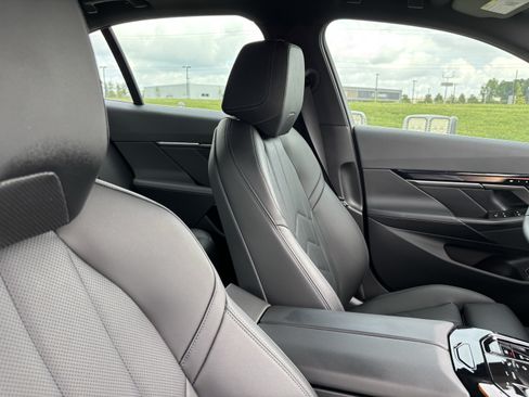 Certified 2024 BMW i5 eDrive40i w/ Convenience Package RWD image 35