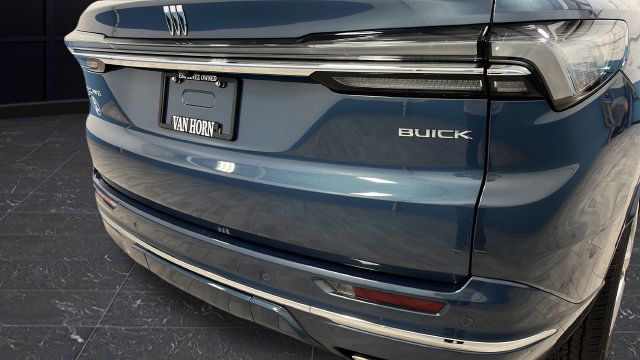 Used 2026 Buick Enclave Avenir AWD/4WD image 42