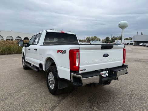 Used 2023 Ford F250 XLT w/ FX4 Off-Road Package image 10