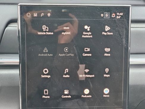 Used 2025 GMC Terrain Elevation image 22