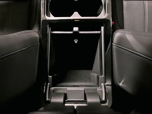 Certified 2026 Land Rover Range Rover Evoque S AWD/4WD image 11